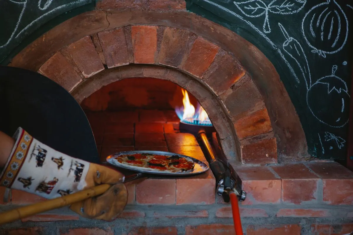Pizza food truck ou traiteur : que choisir pour votre réception ?
